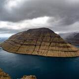 Photo-by-Michael-Fousert-749TMfPiMm4