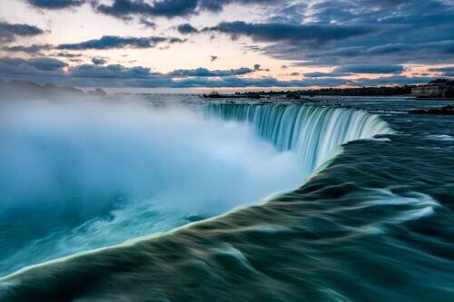 Photo-by-Sergey-Pesterev-wZLsZ9DRLSI.jpg