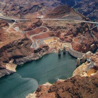 03884_hooverdamaerial_3840x2400
