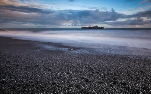 03890_icelandsblackstones_3840x2400.jpeg