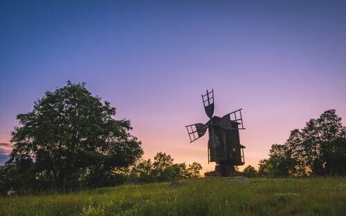 03925_windmillwindmillkeeponturning_3840x2400.jpeg