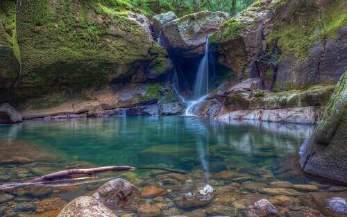 devilspunchbowlfalls.jpeg